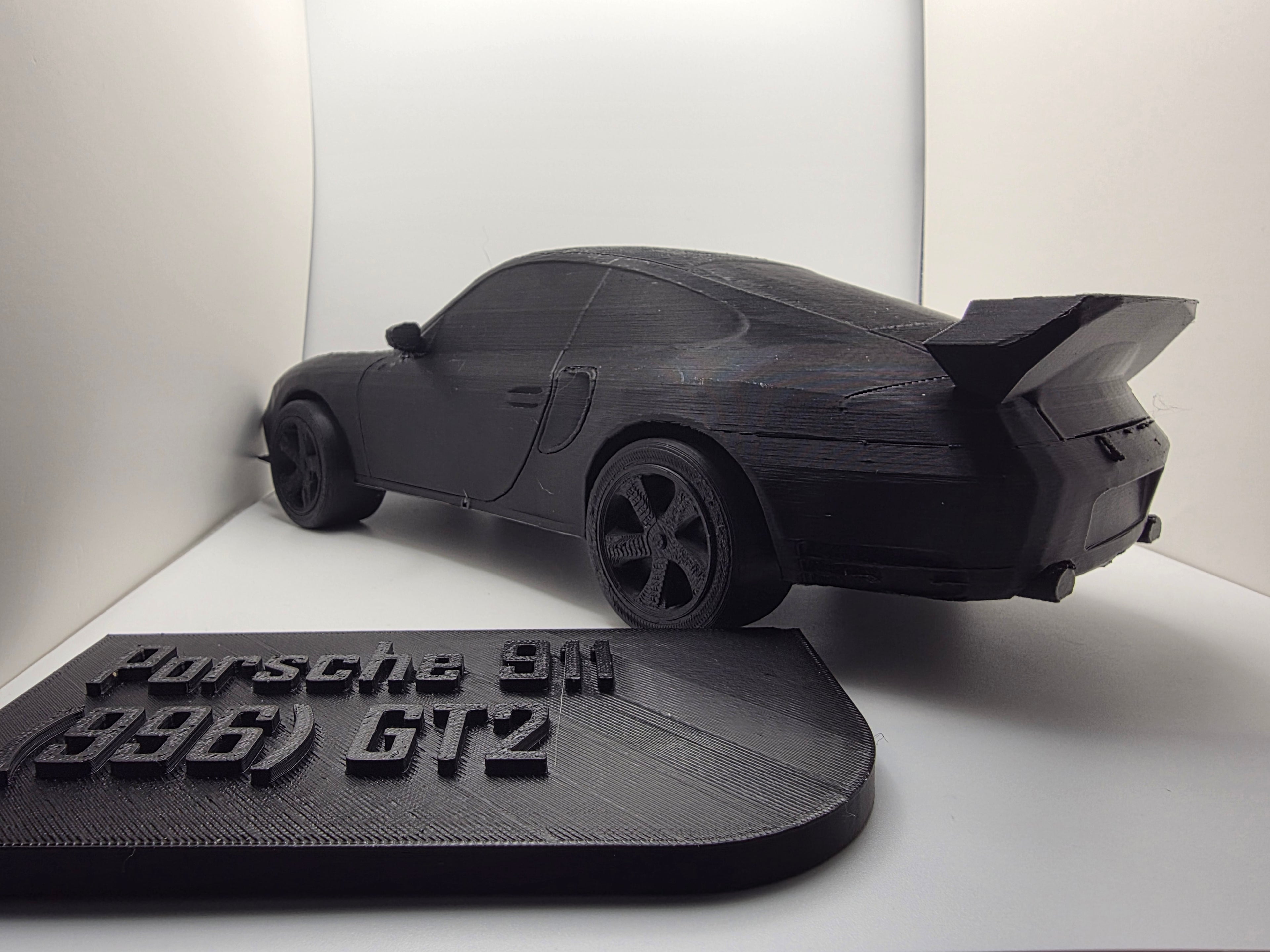 🚗 Porsche 911 GT2 – Modèle décoratif noir (impression 3D)